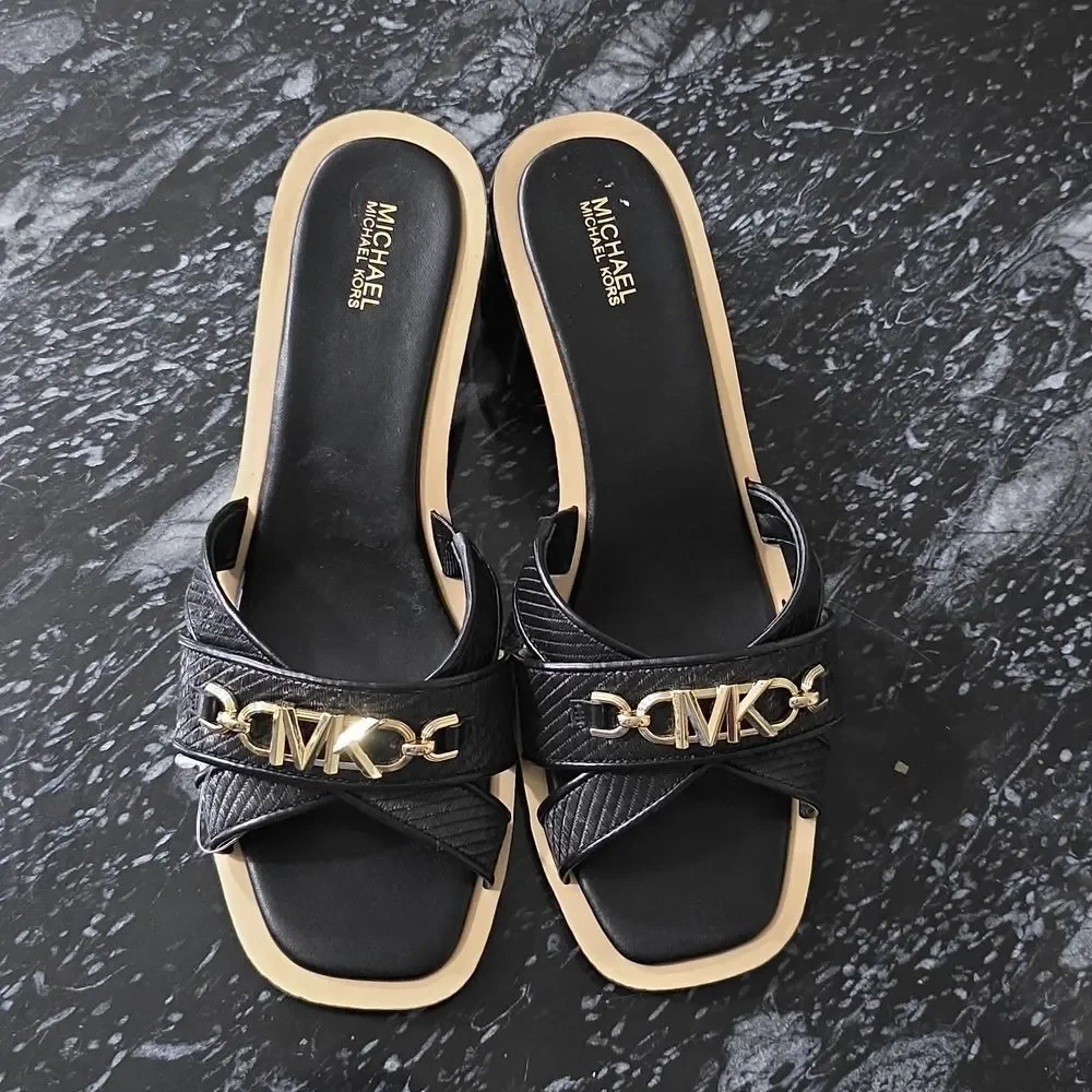 BRAND NEW MICHAEL KORS TIFFANIE LEATHER SANDAL